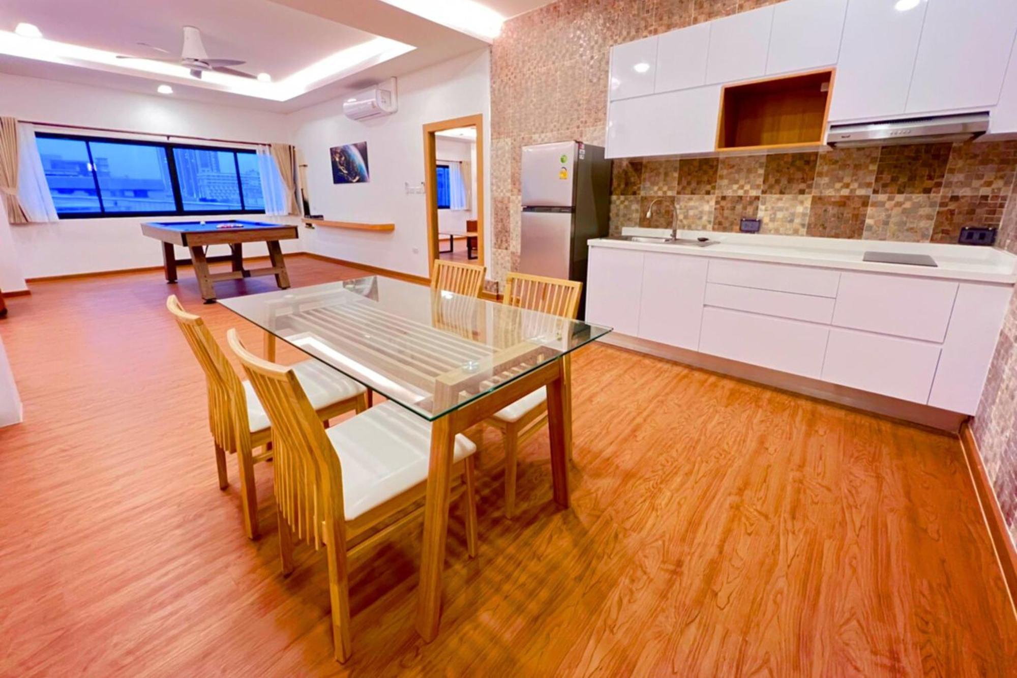 The Lodge Pattaya Εξωτερικό φωτογραφία