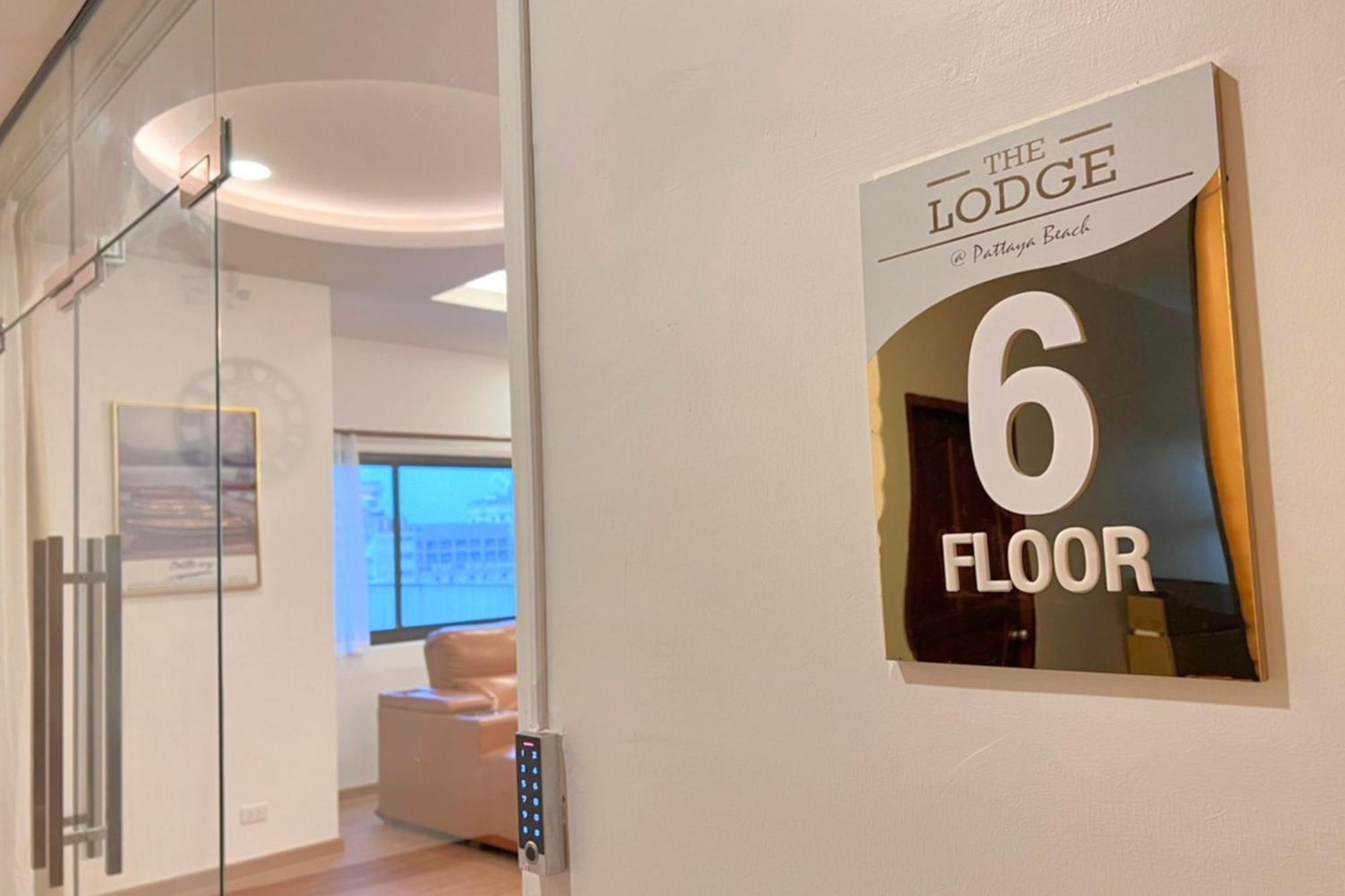 The Lodge Pattaya Εξωτερικό φωτογραφία