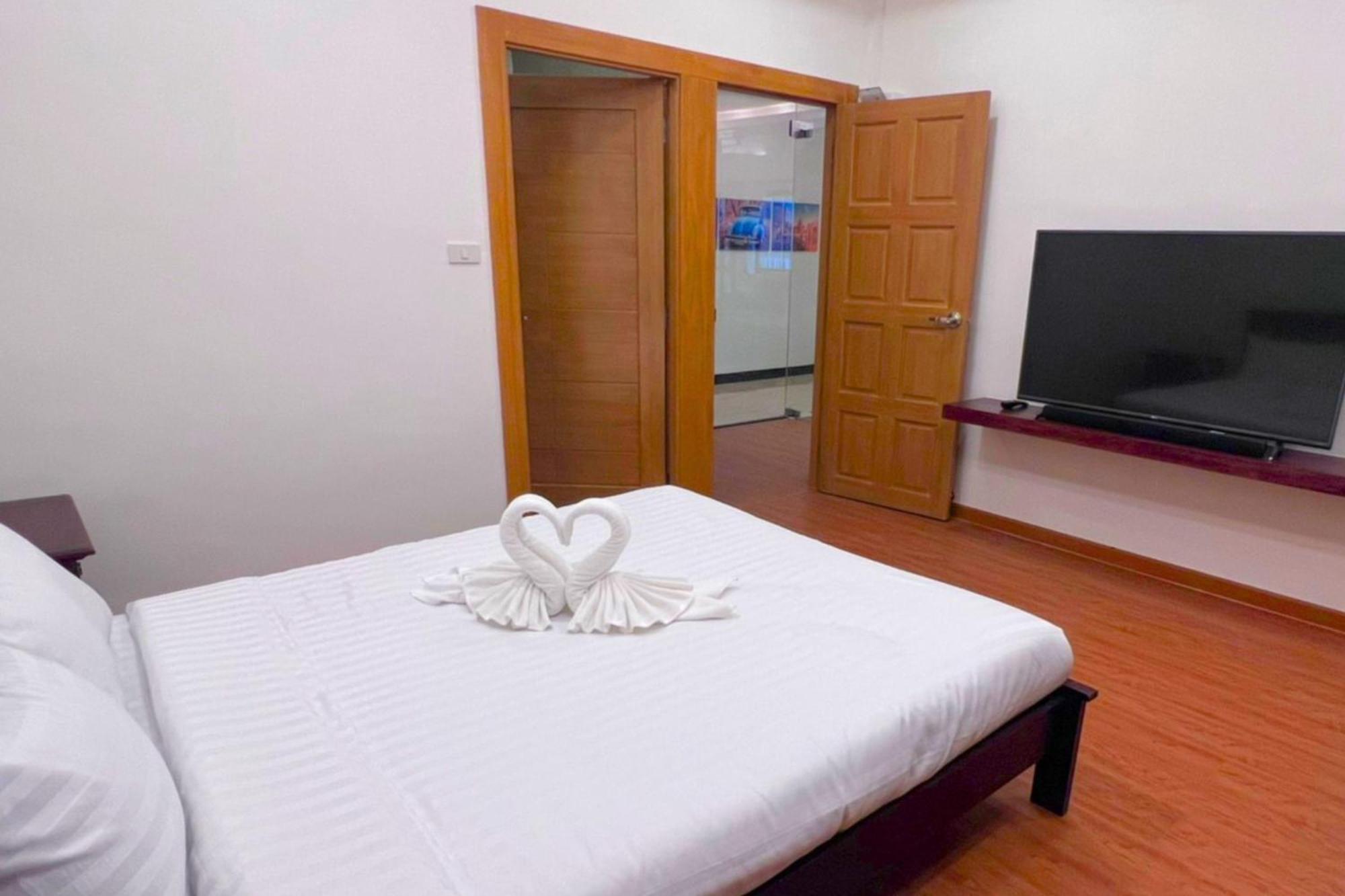 The Lodge Pattaya Εξωτερικό φωτογραφία