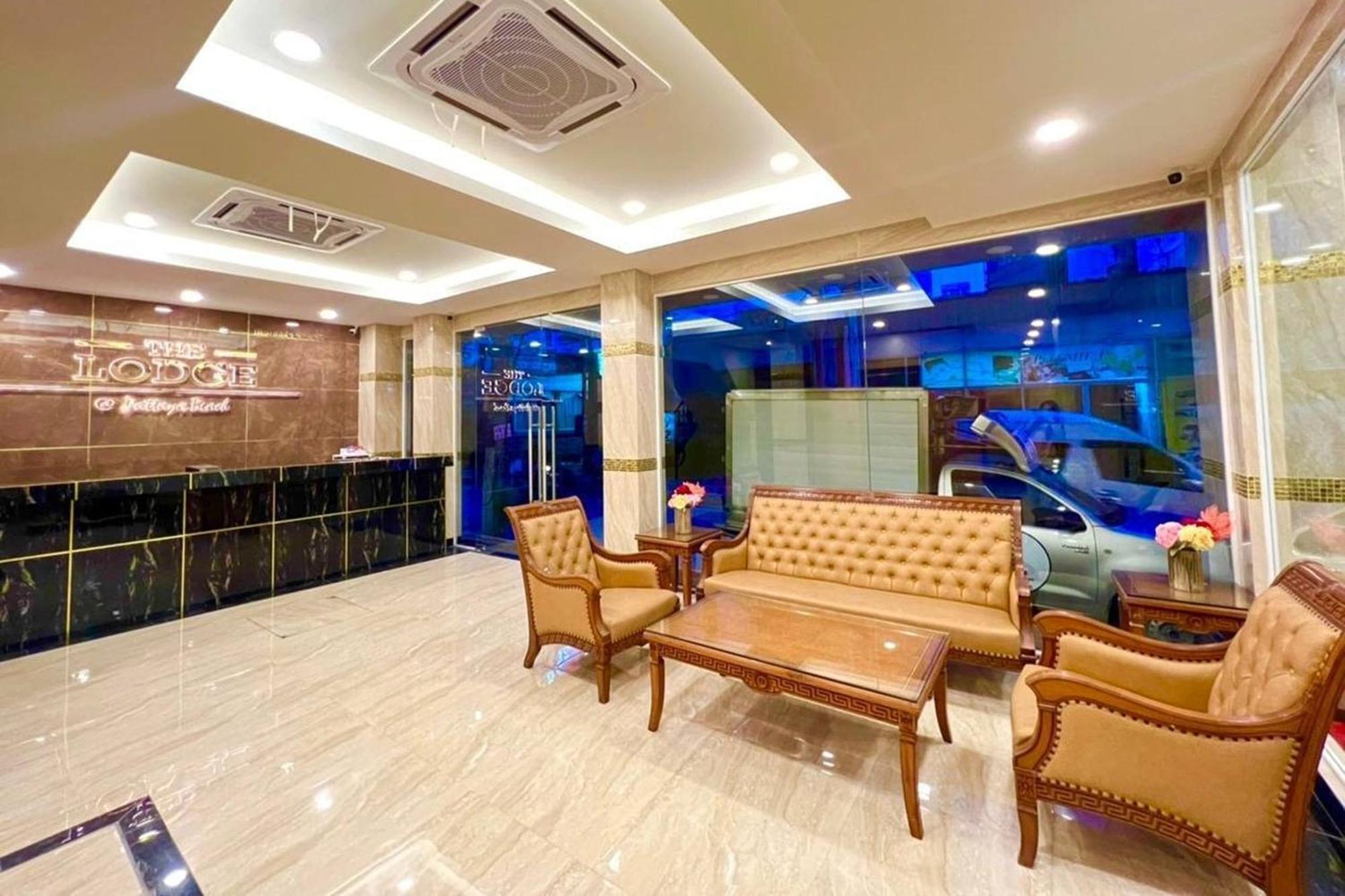 The Lodge Pattaya Εξωτερικό φωτογραφία